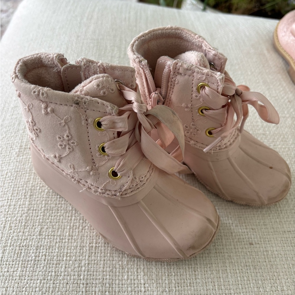 Sperry Kids Light Pink Lace-Up Boots